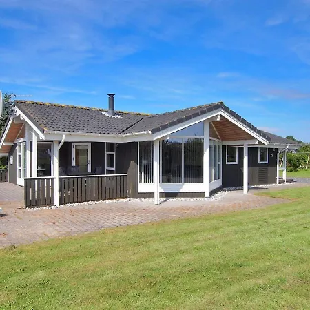 Holiday Sondra - 250m From The Sea In Se Jutland By Interhome *