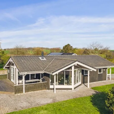Holiday Sondra - 250m From The Sea In Se Jutland By Interhome